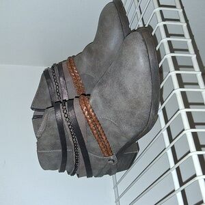 7.5 Kohl's Ankle Boots with Strap Detail